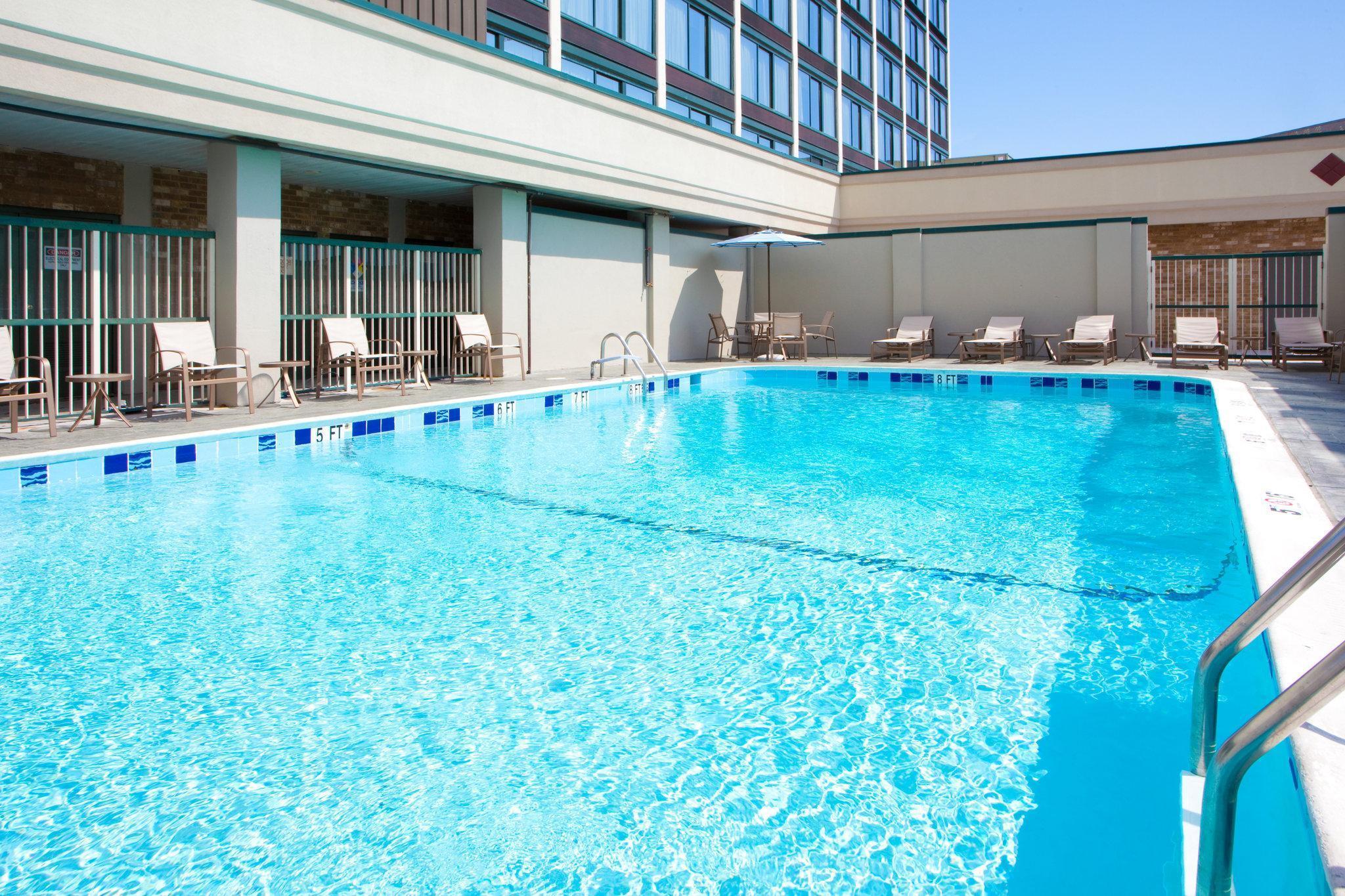 Holiday Inn Express Washington Dc Sw - Springfield By Ihg מראה חיצוני תמונה