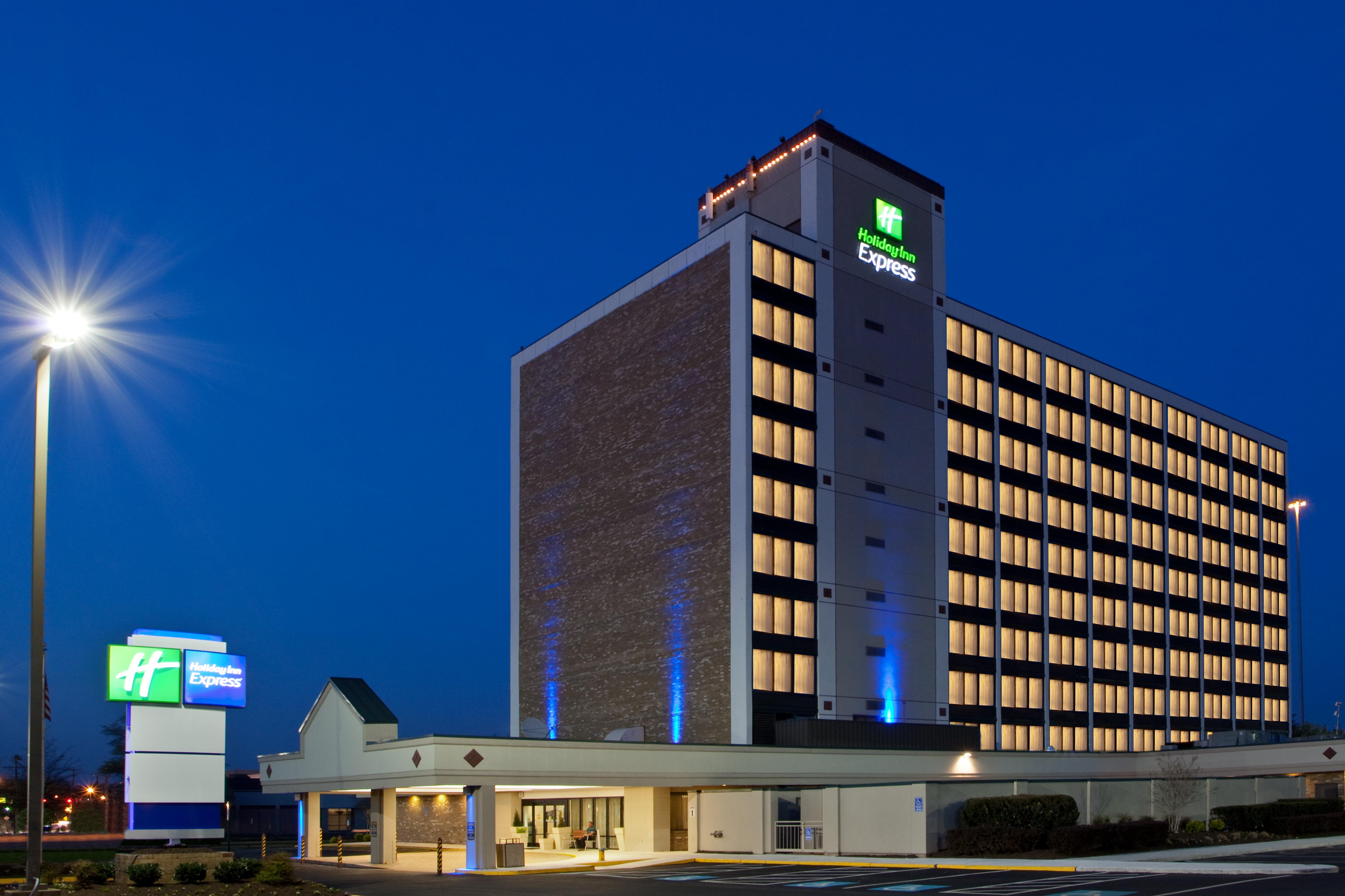 Holiday Inn Express Washington Dc Sw - Springfield By Ihg מראה חיצוני תמונה
