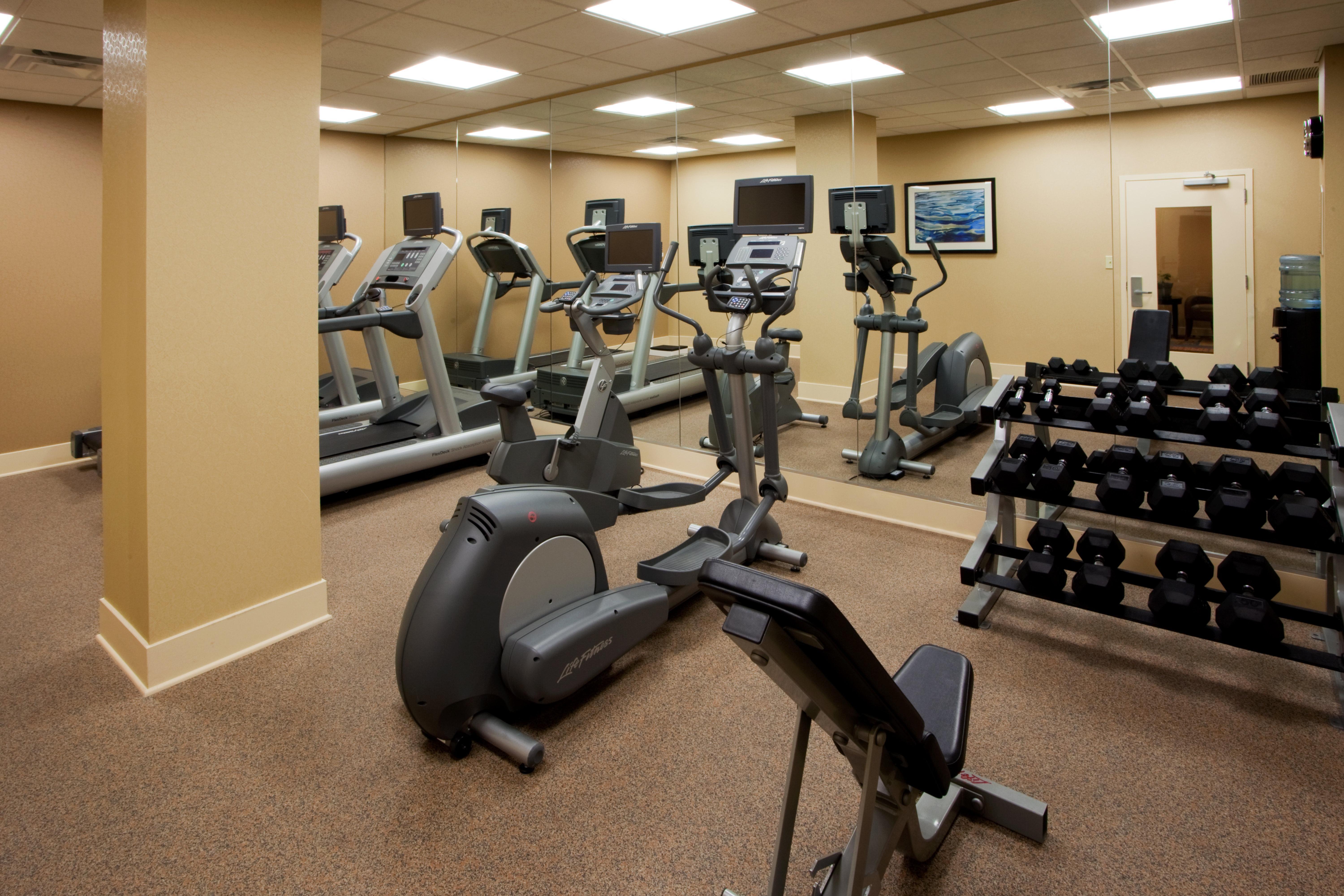 Holiday Inn Express Washington Dc Sw - Springfield By Ihg מראה חיצוני תמונה