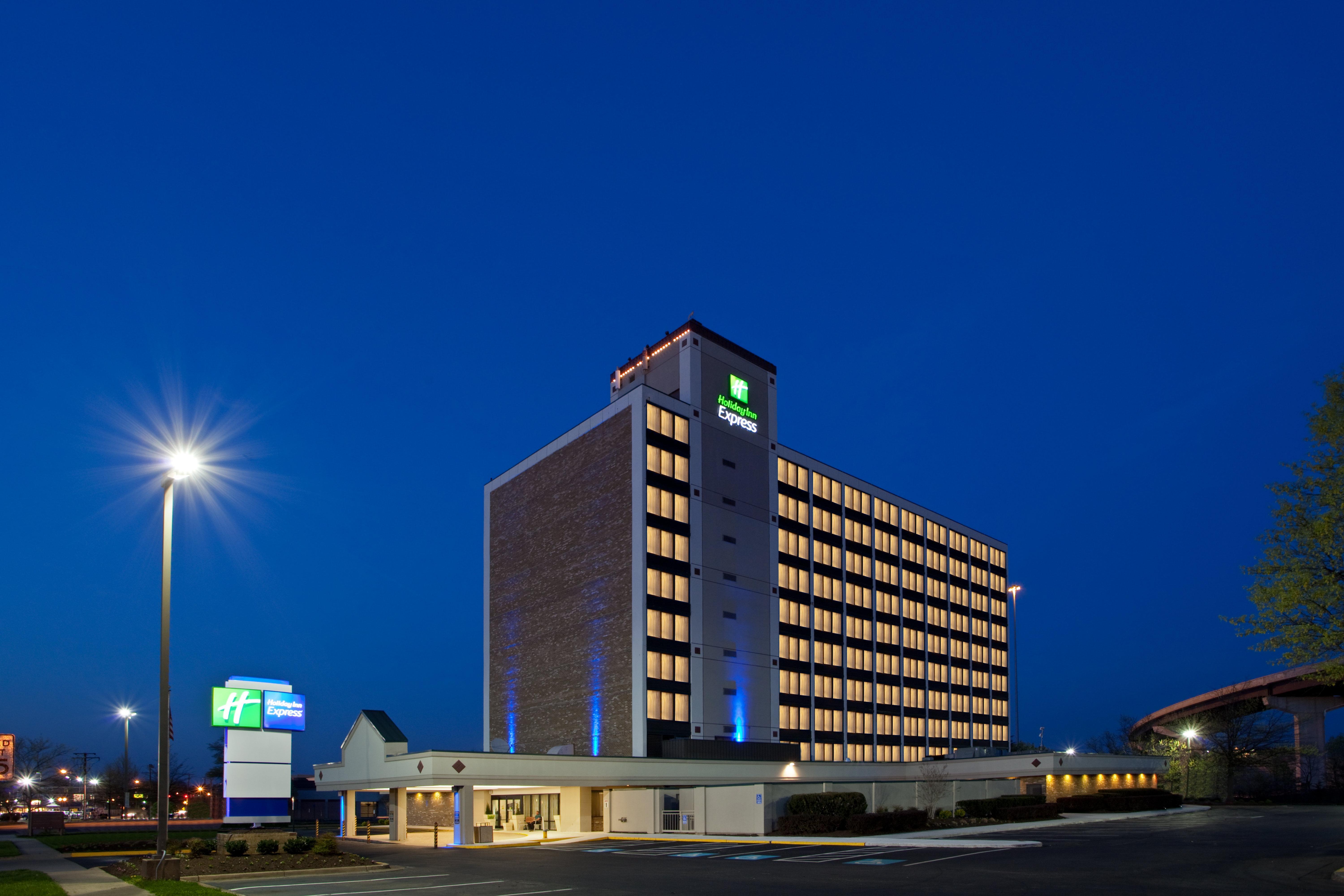 Holiday Inn Express Washington Dc Sw - Springfield By Ihg מראה חיצוני תמונה