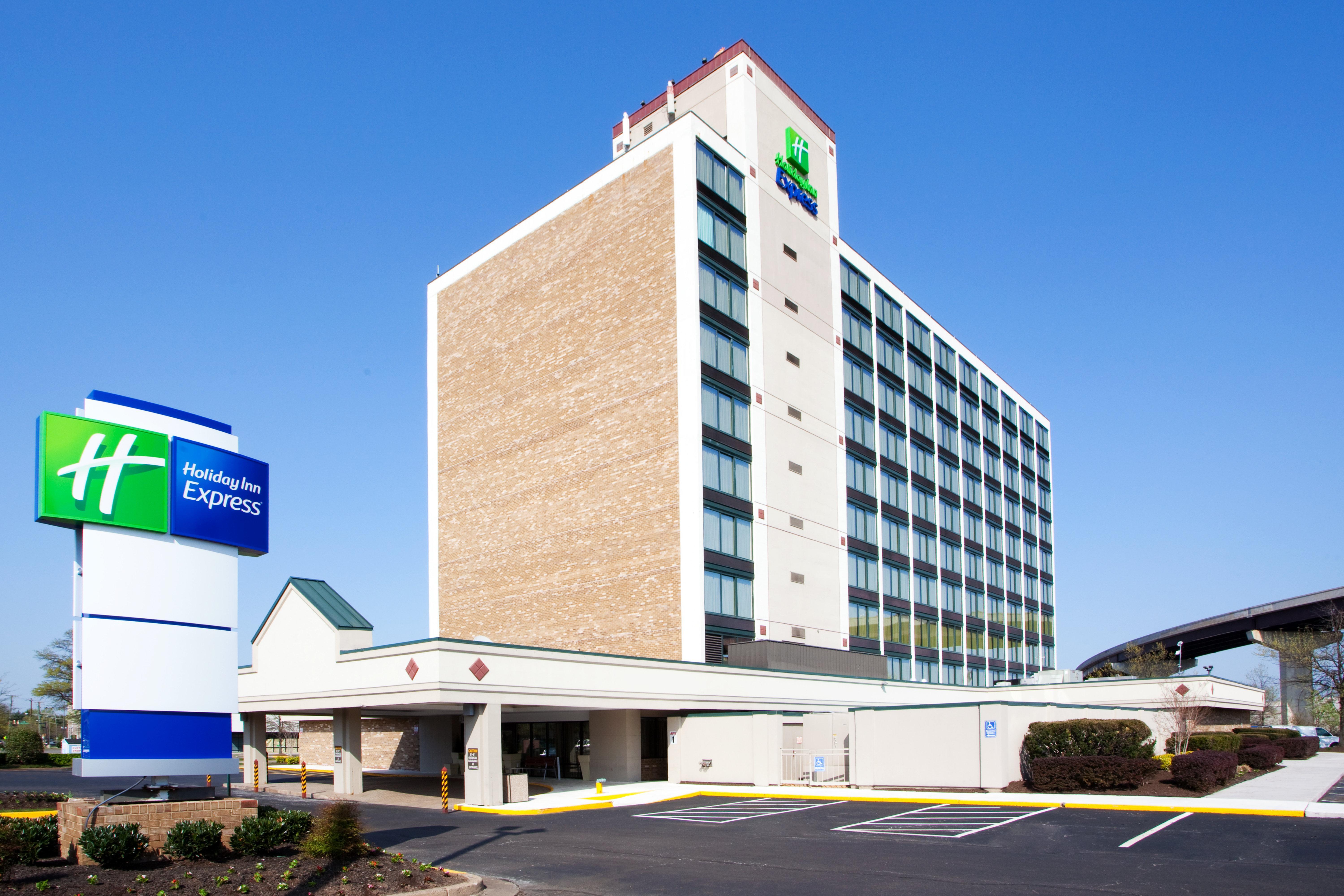 Holiday Inn Express Washington Dc Sw - Springfield By Ihg מראה חיצוני תמונה