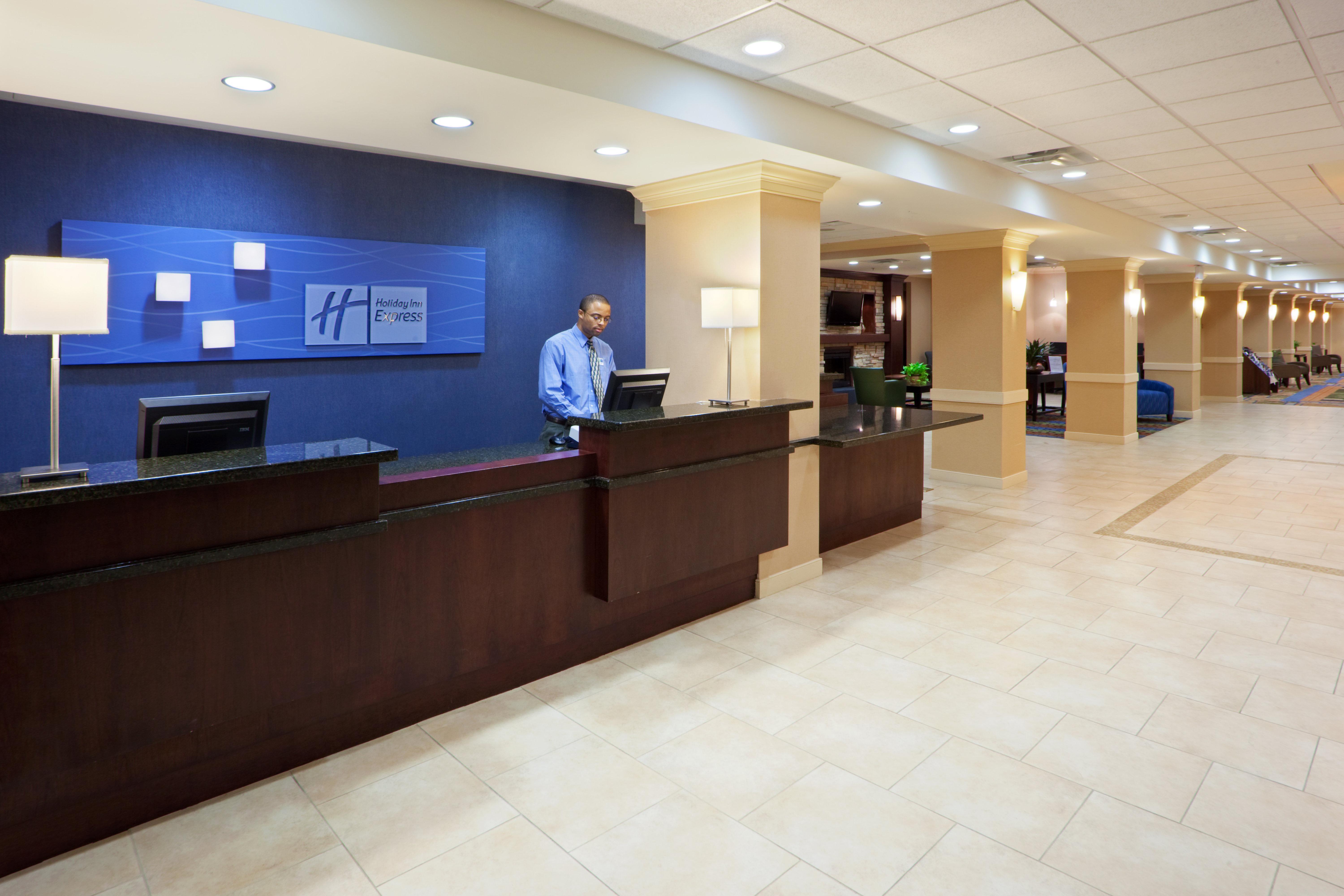 Holiday Inn Express Washington Dc Sw - Springfield By Ihg מראה חיצוני תמונה