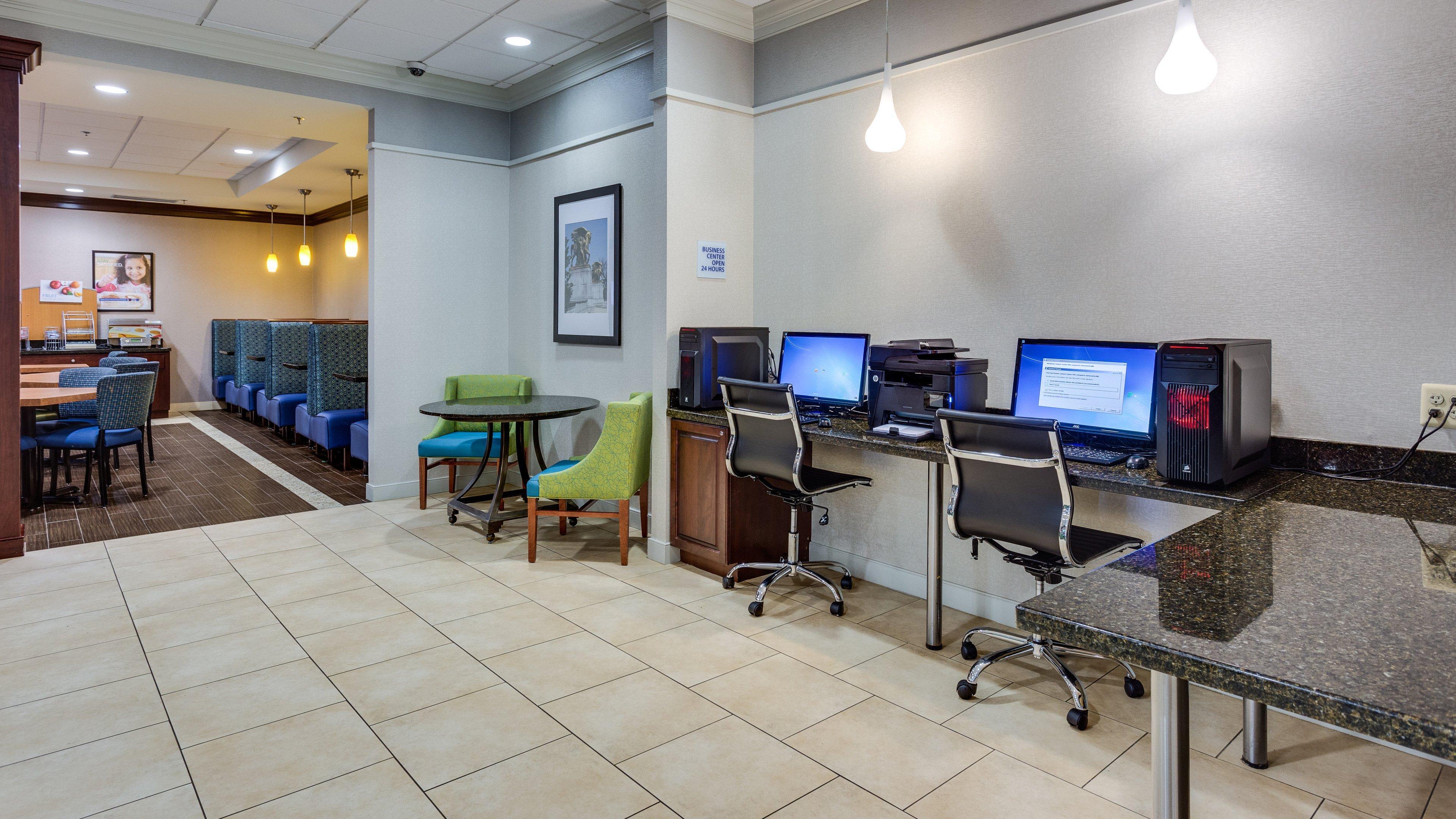 Holiday Inn Express Washington Dc Sw - Springfield By Ihg מראה חיצוני תמונה
